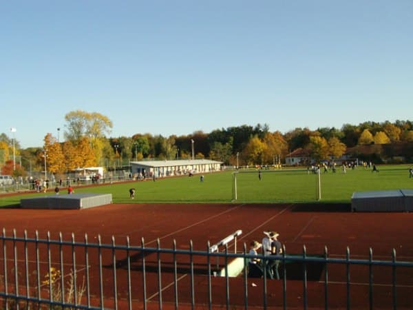 Rasenpl. Bez.sportanl. Waldau
