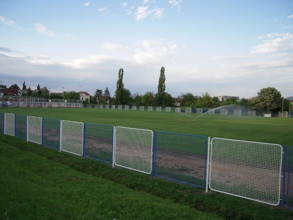 Stadion Cair