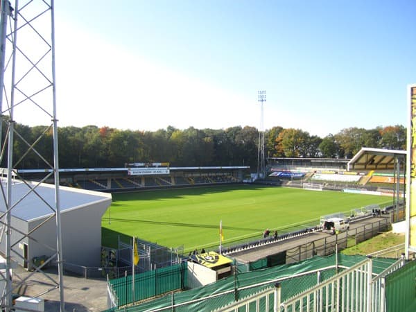 Seacon Stadion – De Koel –
